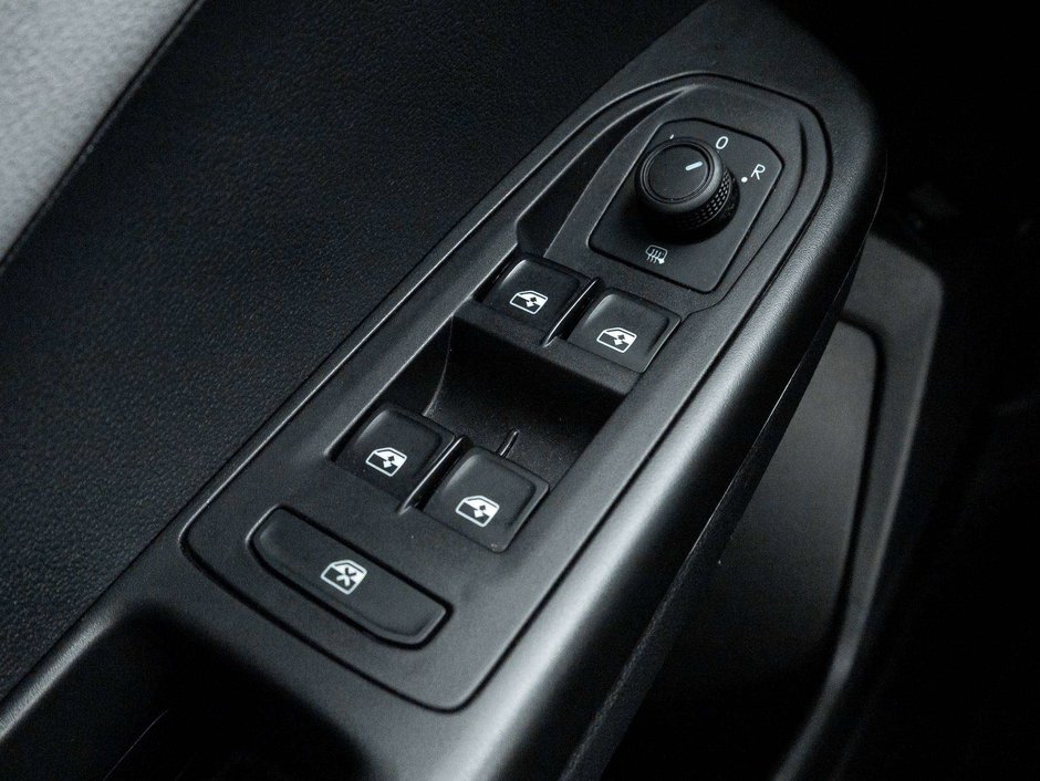 2024 Volkswagen Taos Comfortline-12