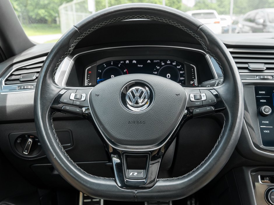 Volkswagen Tiguan Highline 4MOTION  R-LINE  TRADE IN  SAFETY CERT 2020-7