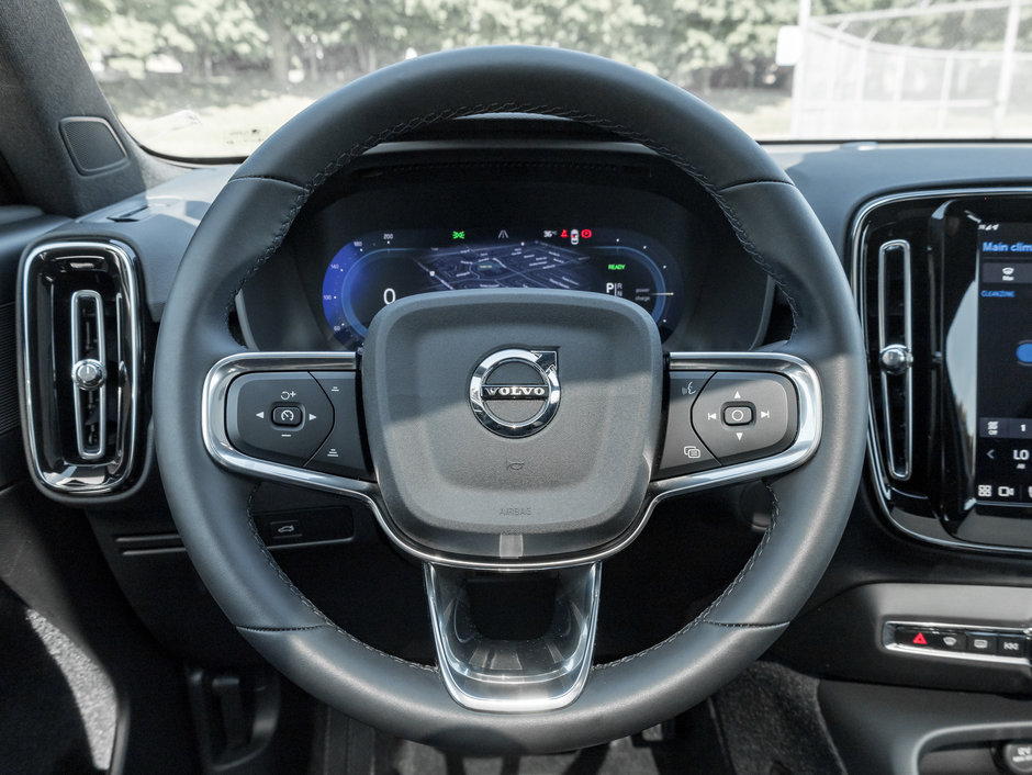 2024 Volvo C40 Recharge Pure Electric LOW MILEAGE  NEARLY NEW  CPO FINANCE RATE fr 3.24%-10
