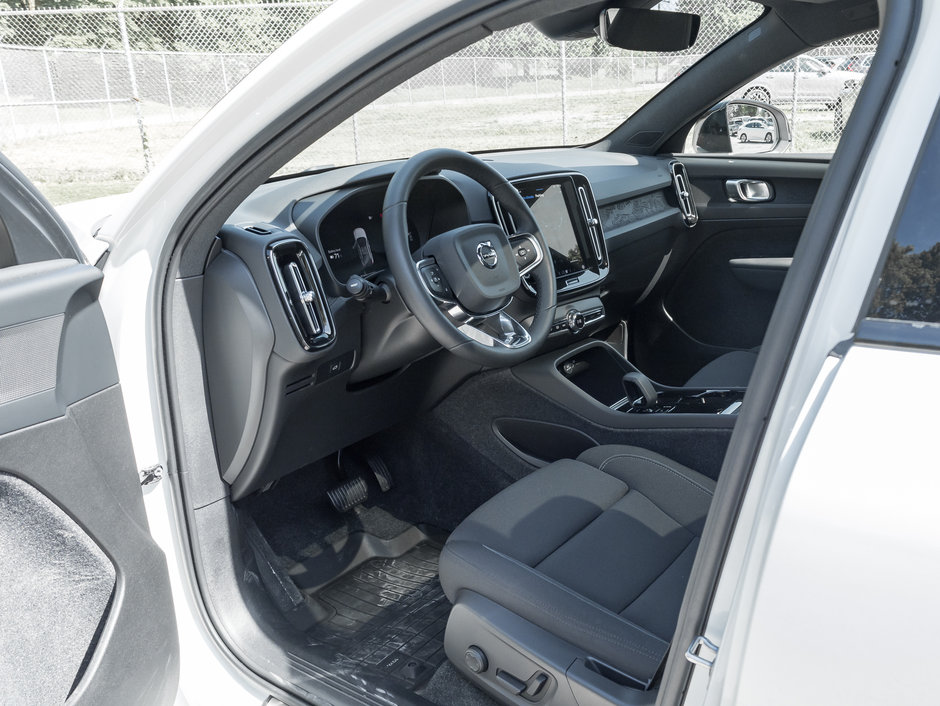 2024 Volvo C40 Recharge Pure Electric LOW MILEAGE  NEARLY NEW  CPO FINANCE RATE fr 3.24%-7