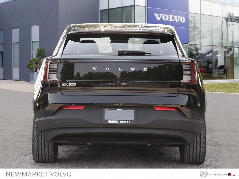 2025 Volvo EX30 Single Motor Extended Range RWD Plus-4