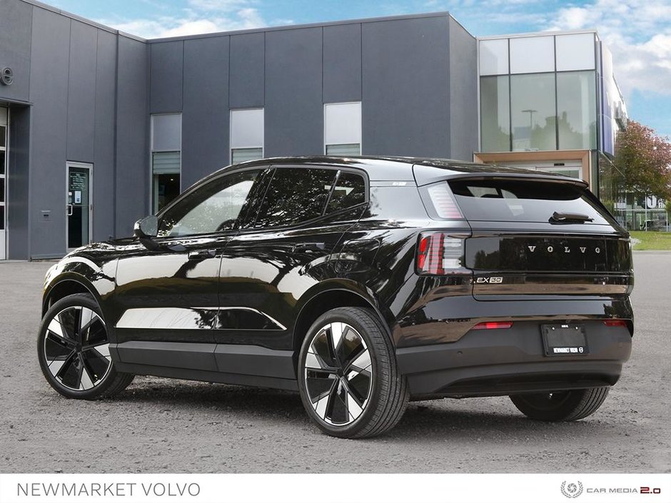 2025 Volvo EX30 Single Motor Extended Range RWD Plus-3