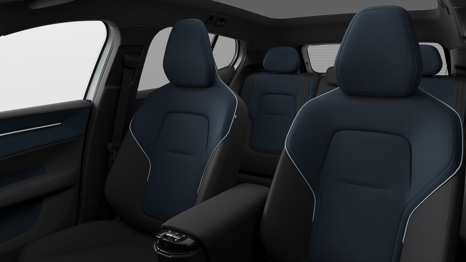 2025 Volvo EX30 Twin Motor Performance AWD Plus-9