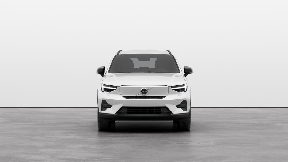 2025 Volvo EX40 Twin Motor AWD Core-2