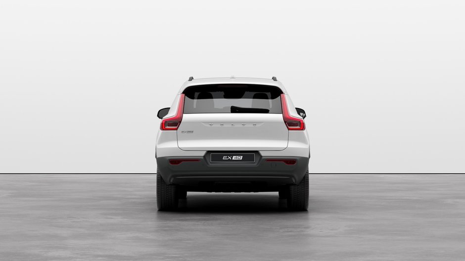 2025 Volvo EX40 Twin Motor AWD Core-3