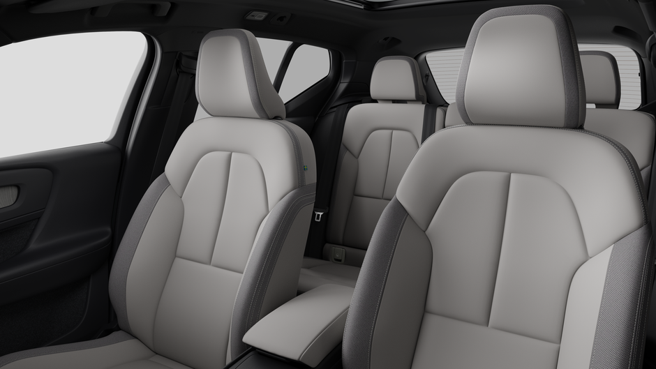 2026 Volvo EX40 Twin Motor AWD Plus-11