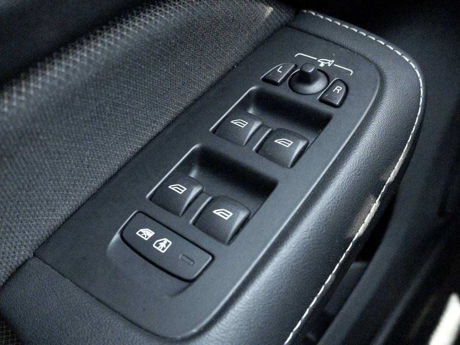 2021 Volvo S60 R-Design  CPO FINANCE RATE 3.49%* UP TO 72 MONTH-13