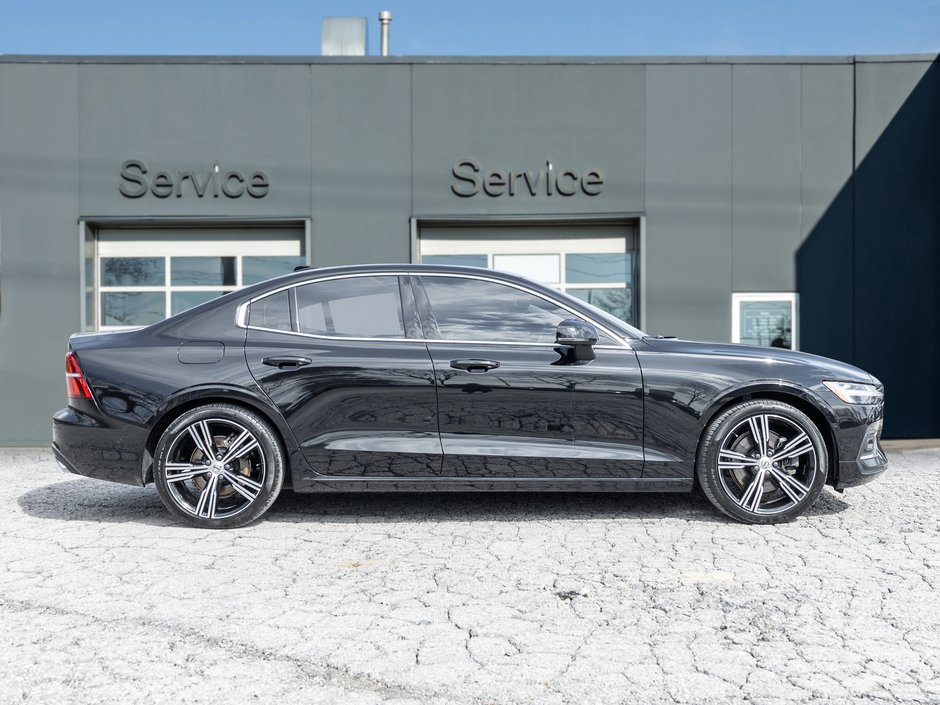 2022 Volvo S60 B5 AWD INSCRIPTION  MASSAGE SEATS  HUD  CPO-4