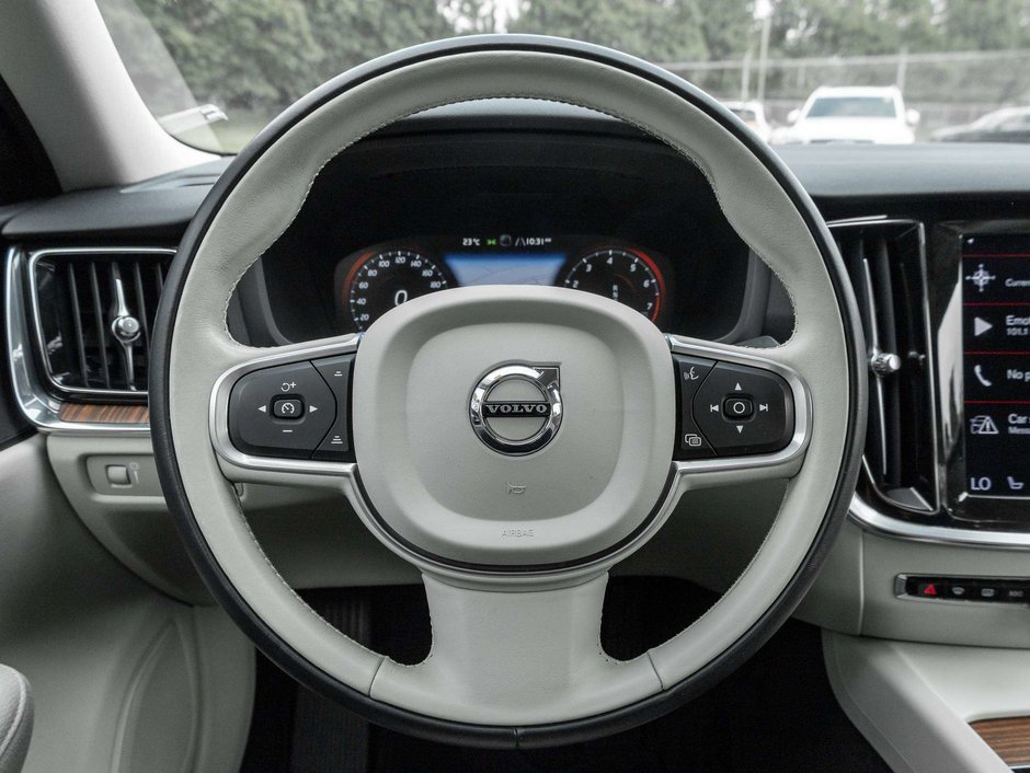 Volvo S60 Momentum 2022-7