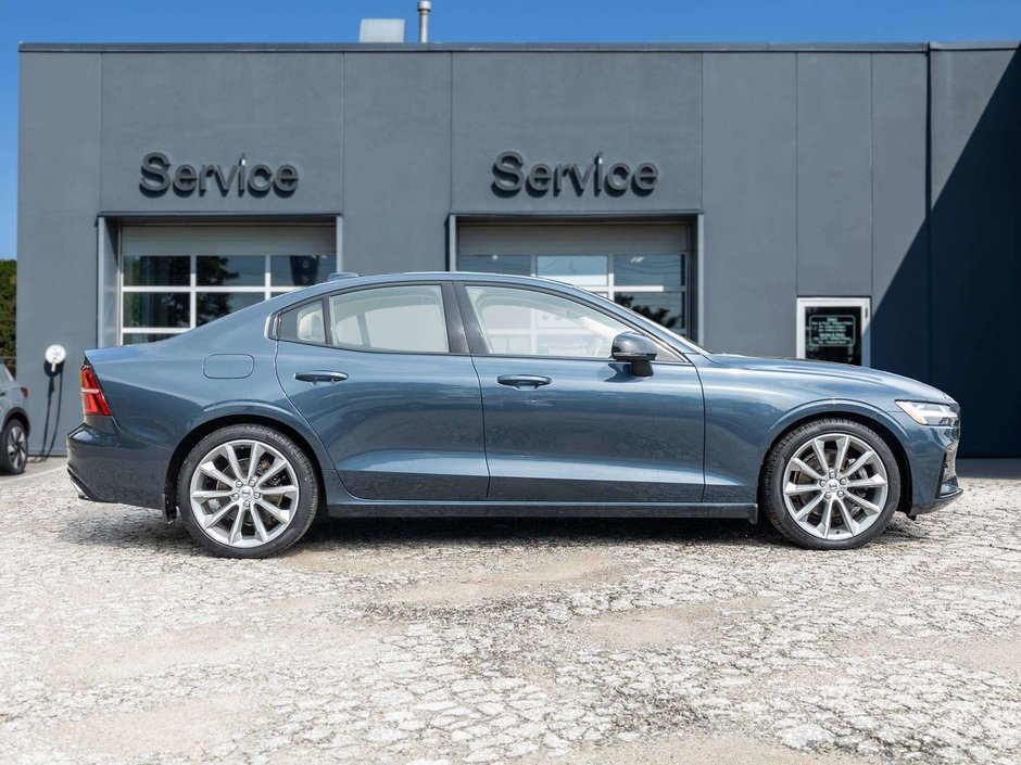 Volvo S60 Momentum 2022-4