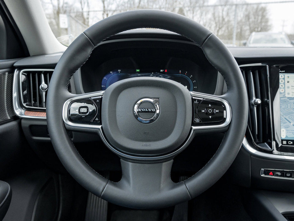 Volvo S60 B5 AWD Plus Dark Theme  HARMAN KARDON  CPO 2024-7