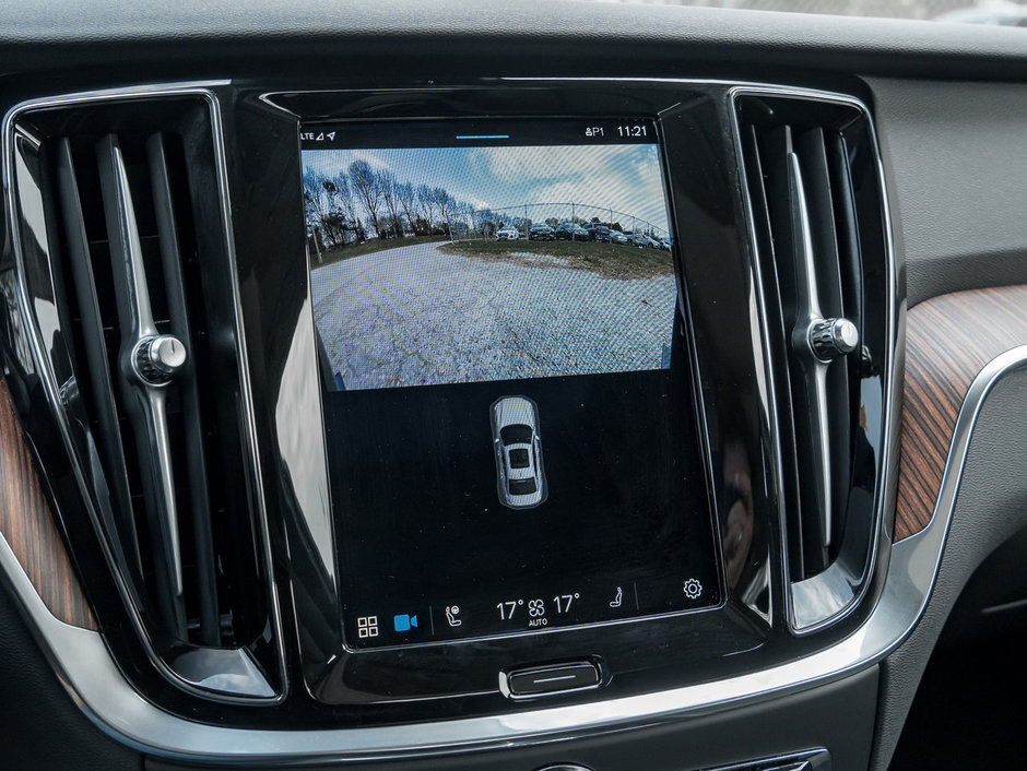 Volvo S60 B5 AWD Plus Dark Theme  HARMAN KARDON  CPO 2024-11