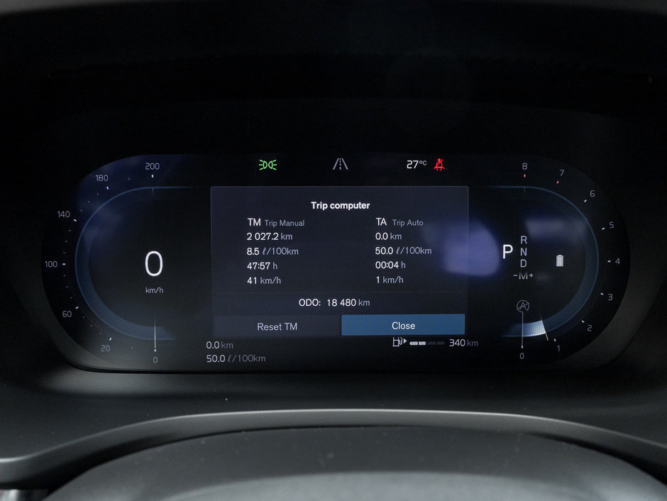 2024 Volvo S60 B5 AWD Plus Dark Theme  19 ALLOY WHEEL  CPO-11
