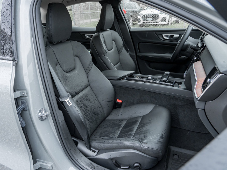 Volvo S60 B5 AWD Plus Dark Theme CPO  FINANCE RATE fr 3.24%* 2024-20
