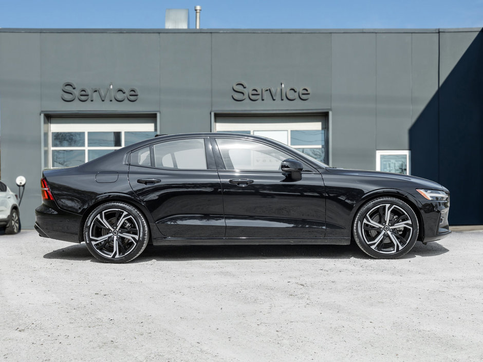 2024 Volvo S60 B5 AWD Plus Dark Theme CPO FINANCE RATE fr 3.49%*-4