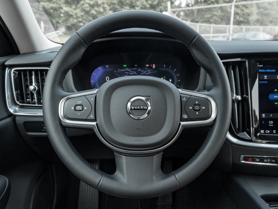 2024 Volvo S60 B5 AWD Core Dark Theme  19 ALLOY WHEEL  VOLVO CPO-7