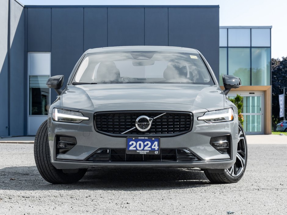 2024 Volvo S60 B5 AWD Plus Dark Theme-1