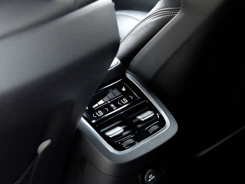 2017 Volvo S90 T6 INSCRIPTION LOW KM  TRADE IN  NEW TIRES  SAFETY-27