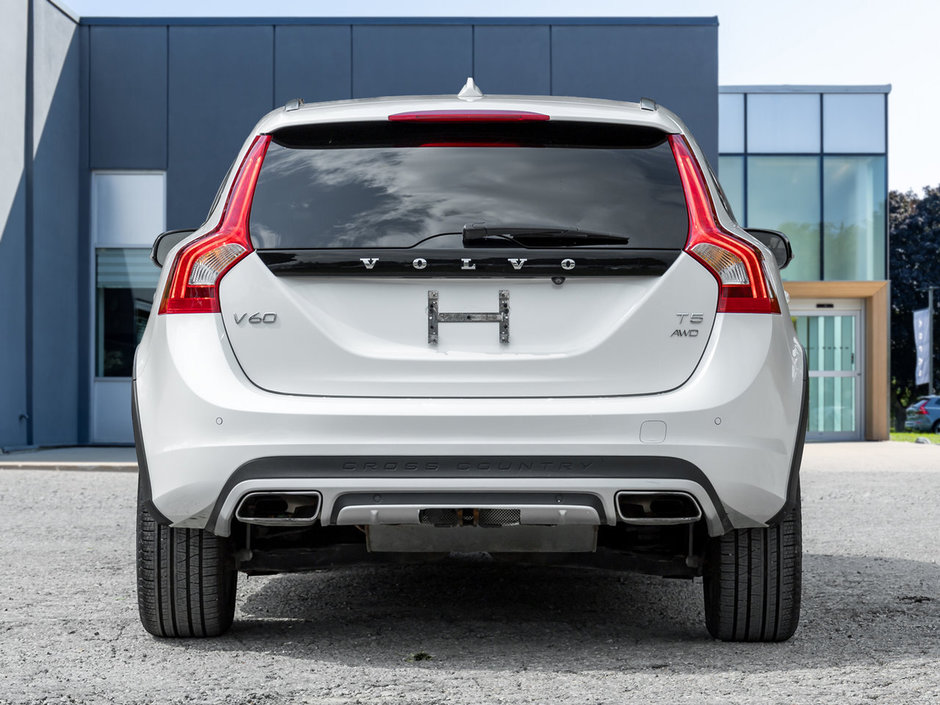 2017 Volvo V60 Cross Country 4dr Wgn T5 PREMIER AWD  SAFETY CERTIFIED-5