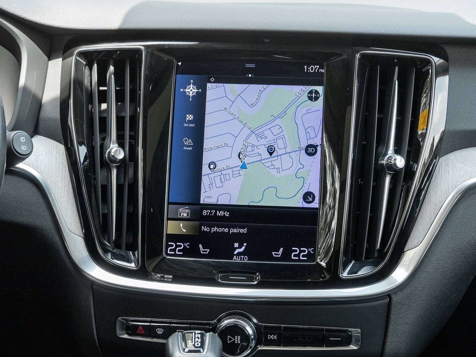 Volvo V60 Cross Country OFF LEASE  ONE OWNER  WELL EQUIPPED  VOLVO CPO 2022-26