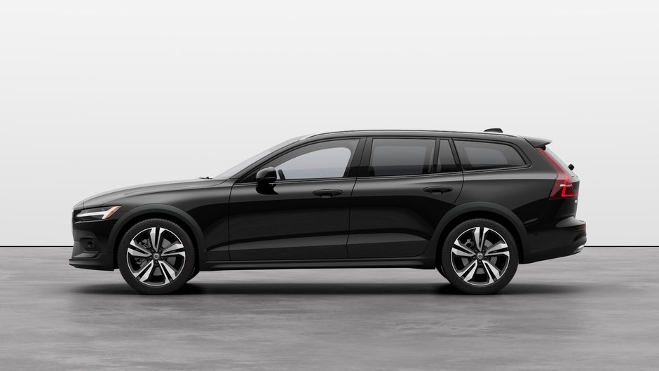 2025 Volvo V60 Cross Country B5 AWD Ultra-5