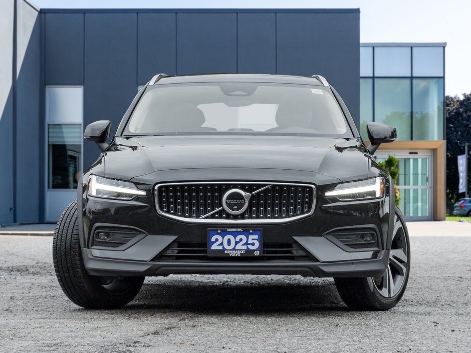 2025 Volvo V60 Cross Country B5 AWD Ultra  B & WILKINS  POLESTAR   19 WHEEL-1