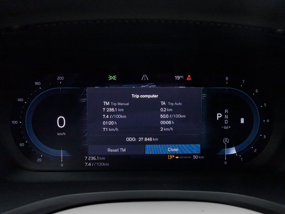 2025 Volvo V60 Cross Country B5 AWD Ultra  B & WILKINS  POLESTAR   19 WHEEL-8