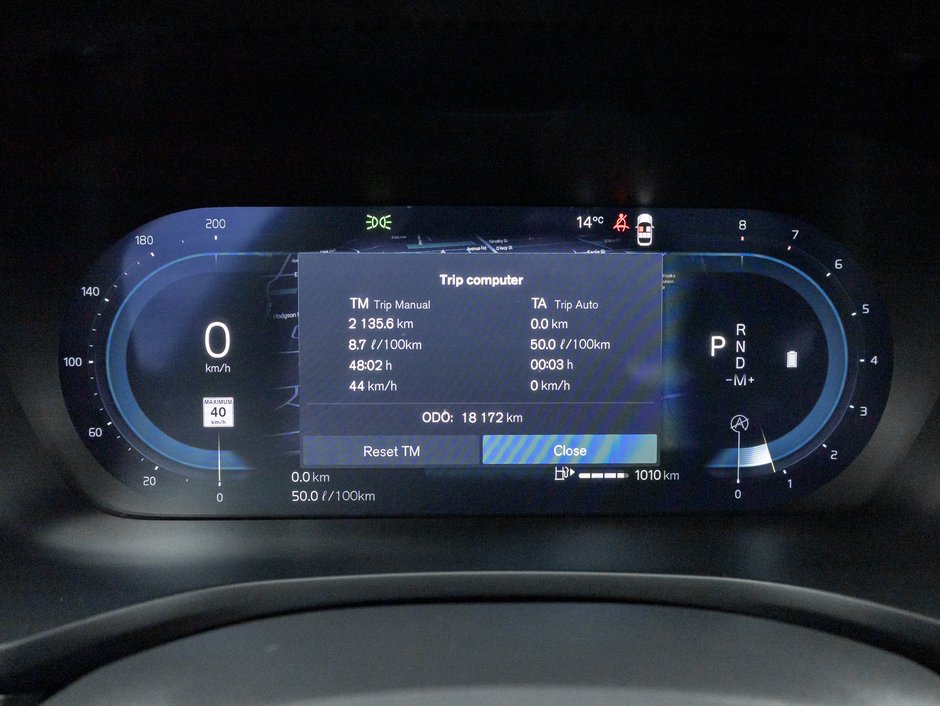 2025 Volvo V60 Cross Country B5 AWD STATION WAGON  VOLVO CPO  NEARLY NEW-8