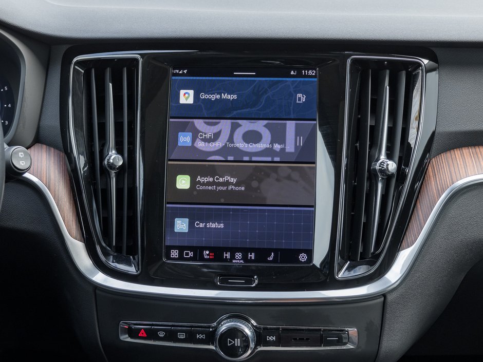 2025 Volvo V60 Cross Country B5 AWD Core  STATION WAGON  VOLVO CPO-23