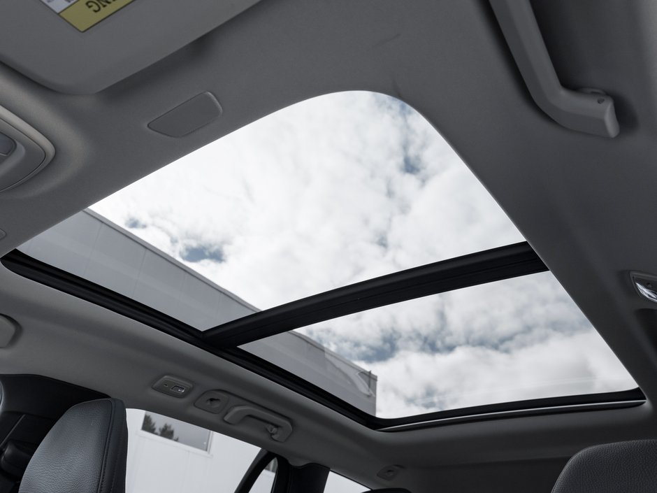 2025 Volvo V60 Cross Country B5 AWD Core  STATION WAGON  VOLVO CPO-18