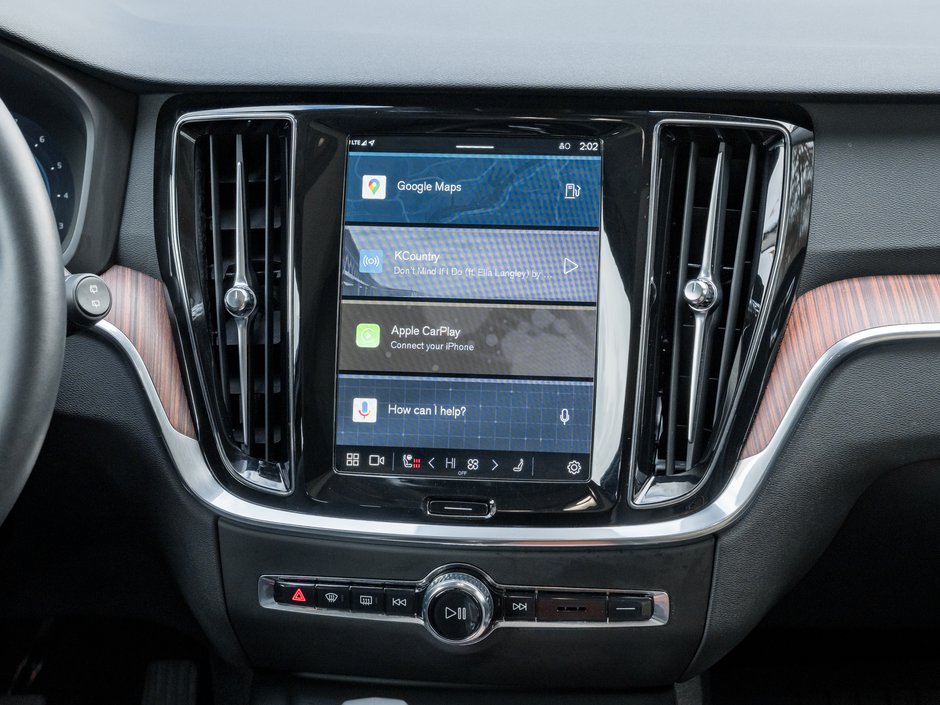 2025 Volvo V60 Cross Country B5 AWD Plus  19 ALLOY WHEELS  STATION WAGON-29