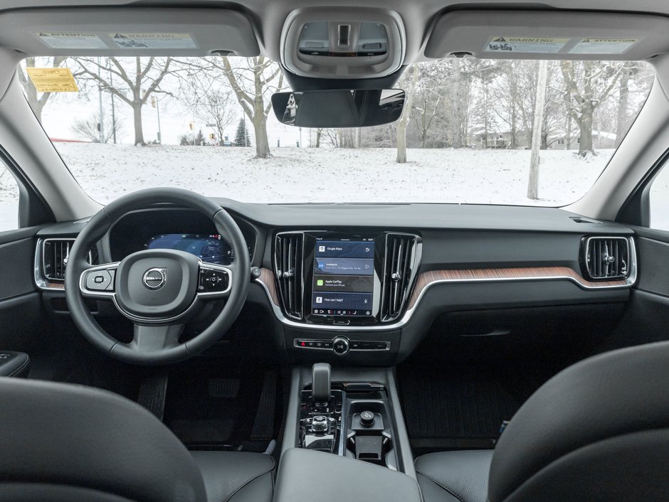 2025 Volvo V60 Cross Country B5 AWD Core  NEARLY NEW  STATION WAGON  VOLVO CPO-24