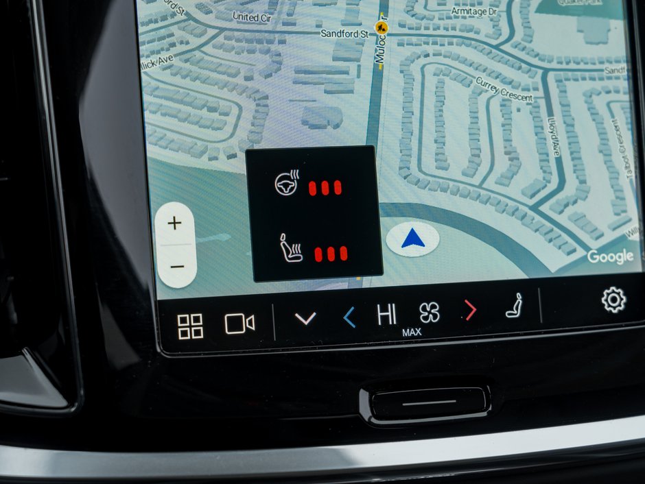 Volvo V60 Cross Country B5 AWD Core  18 ALLOY WHEELS  STATION WAGON  CPO 2025-16