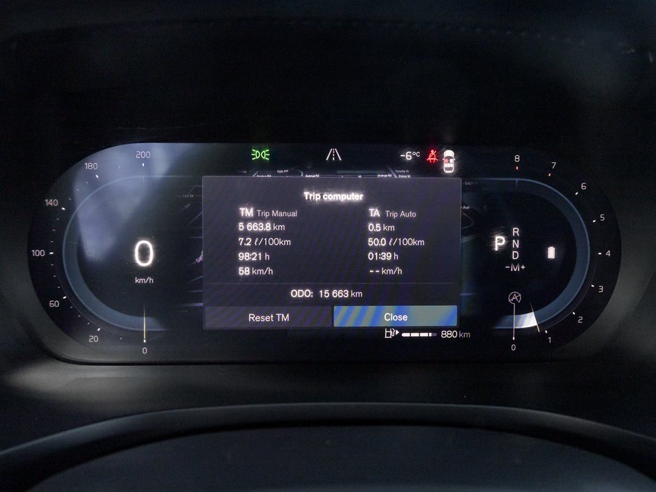 Volvo V60 Cross Country B5 AWD PLUS  ISD 5th Aug 2025  CPO RATE FROM 3.49% 2025-8