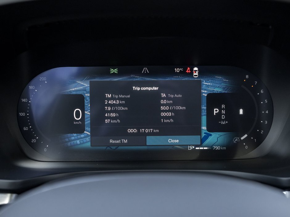 Volvo V60 Cross Country B5 AWD Core  LOW KM  NEARLY NEW  VOLVO CPO 2025-8