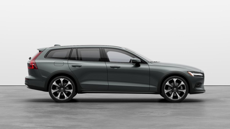 Volvo V60 Cross Country B5 AWD Ultra 2026-4