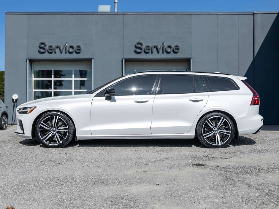 2022 Volvo V60 R-Design  OFF LEASE  POLESTAR   CPO RATE fr 3.49%*-2