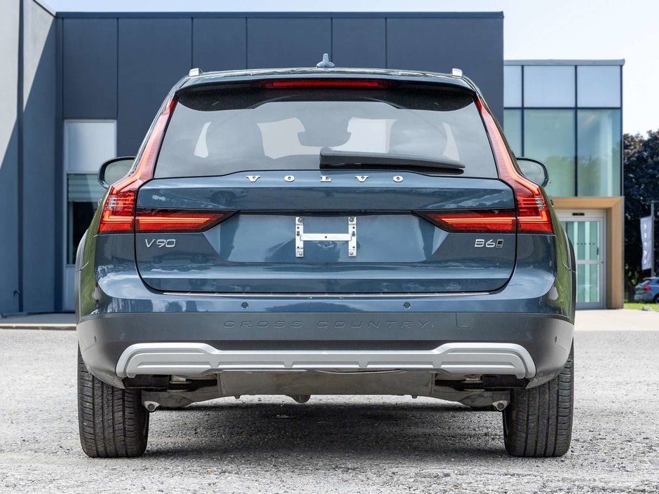 2026 Volvo V90 Cross Country B6 AWD ULTRA  NON DAILY RENTAL  EXEC DEMO  CPO-5