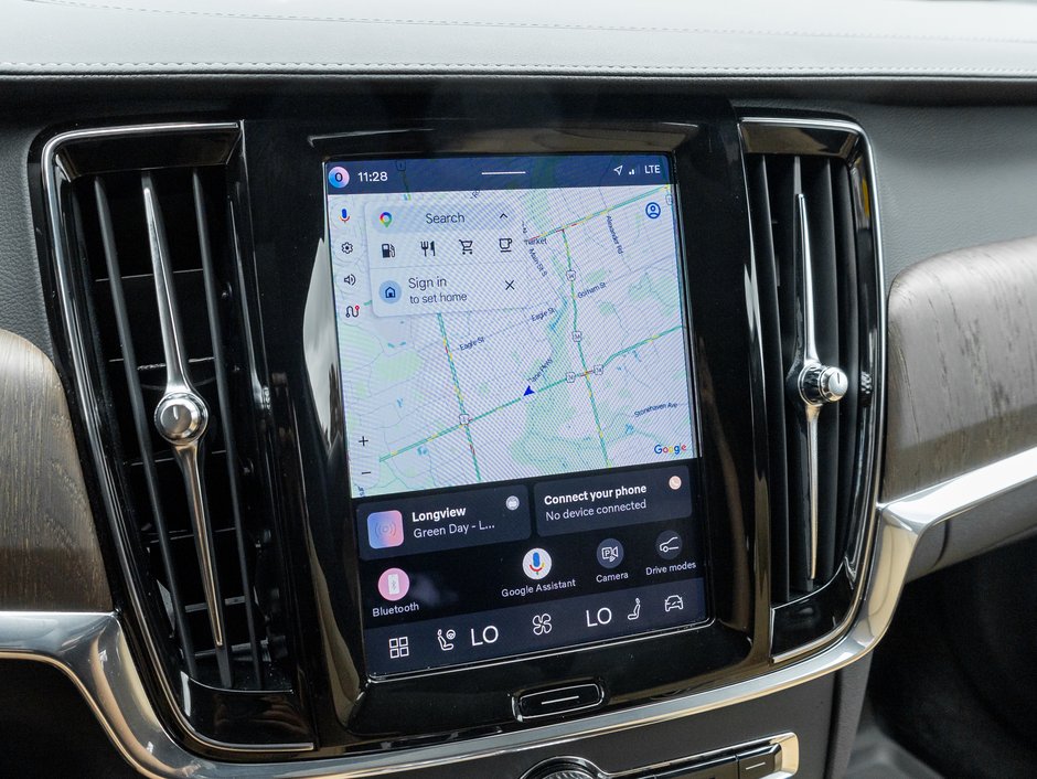 2026 Volvo V90 Cross Country B6 AWD ULTRA  NON DAILY RENTAL  EXEC DEMO  CPO-11