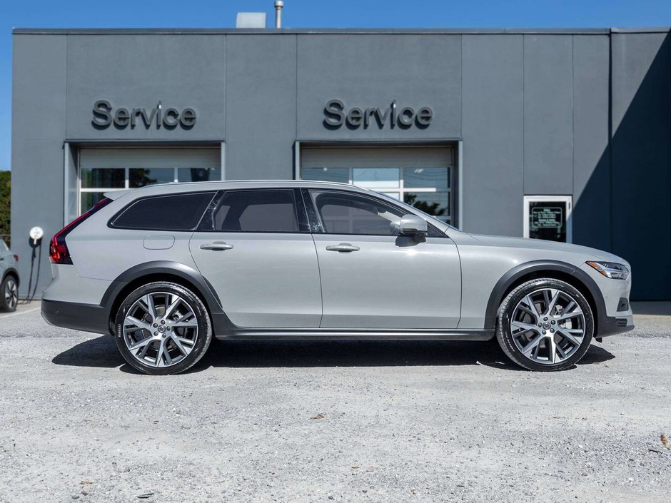 2026 Volvo V90 Cross Country ULTRA*Harman Kardon^Luxury Wagon^CPORate fr 3.49%*-4