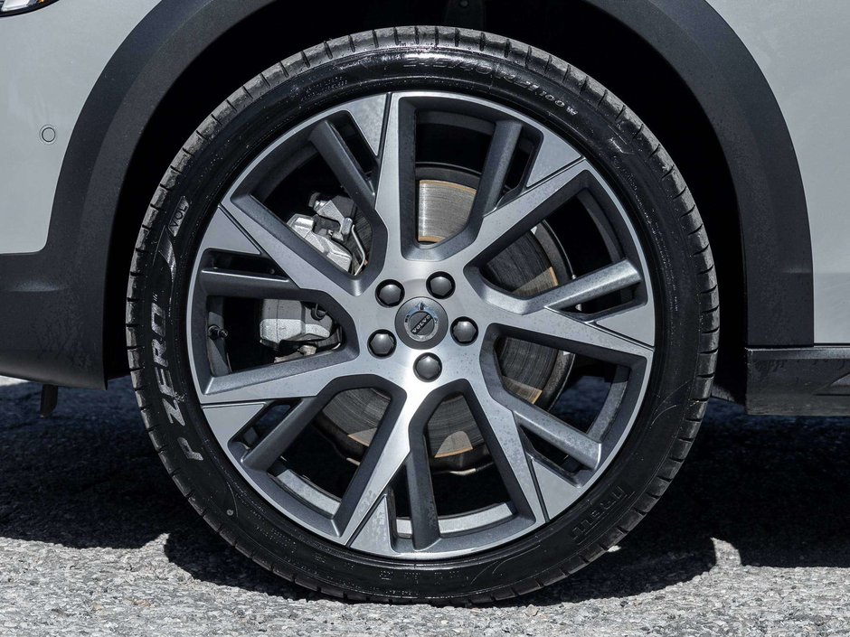 2026 Volvo V90 Cross Country ULTRA*Harman Kardon^Luxury Wagon^CPORate fr 3.49%*-3