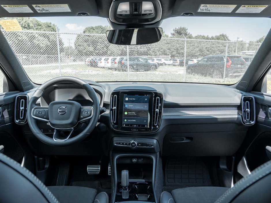 2022 Volvo XC40 Recharge Pure Electric P8 eAWD Ultimate   FULLY EQUIPPED  CPO  ONE OWNER-26