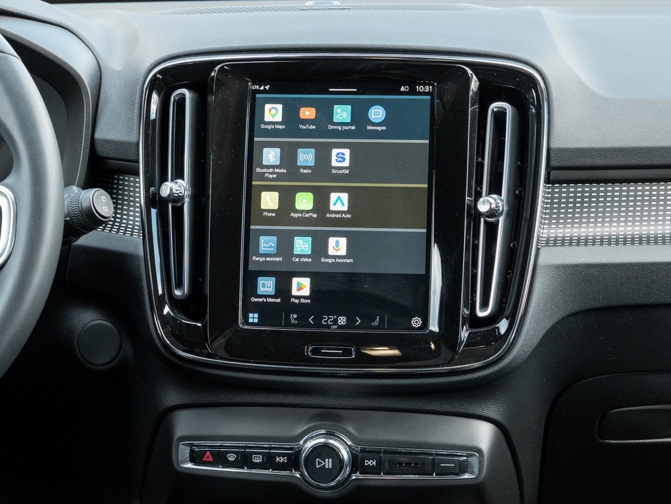 Volvo XC40 Recharge Pure Electric P8 eAWD ULTIMATE  3.49%* UP TO 84 MONTH  CPO 2022-27