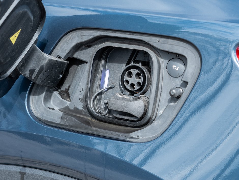 Volvo XC40 Recharge Pure Electric P8 eAWD ULTIMATE  3.49%* UP TO 84 MONTH  CPO 2022-3