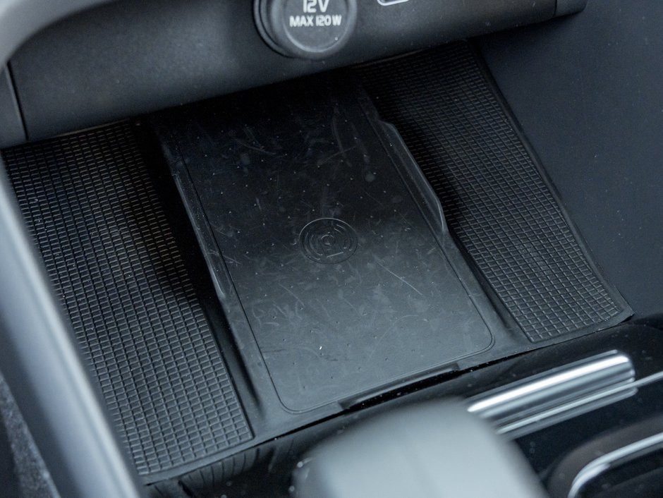 Volvo XC40 Recharge Pure Electric Twin eAWD Core  CPO FINANCE RATE 3.49%*-4%* 2024-17