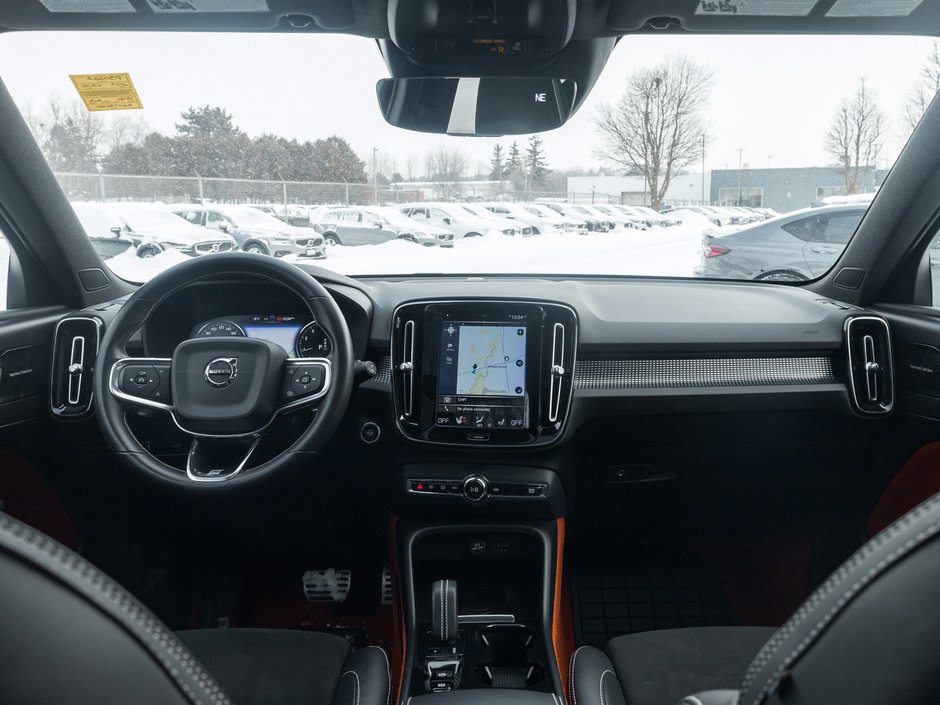 Volvo XC40 T5 AWD R-Design  HARMAN KARDON  SAFETY CERT  NAVI 2019-22