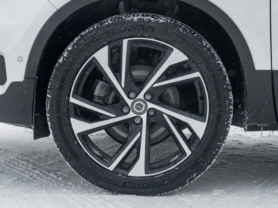 Volvo XC40 T5 AWD R-Design  HARMAN KARDON  SAFETY CERT  NAVI 2019-3