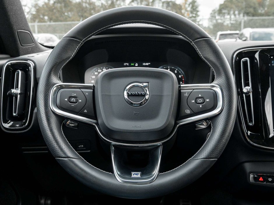 Volvo XC40 R-DESIGN^New Brakes^Navi^Harman Kardon^PilotAssist 2019-7