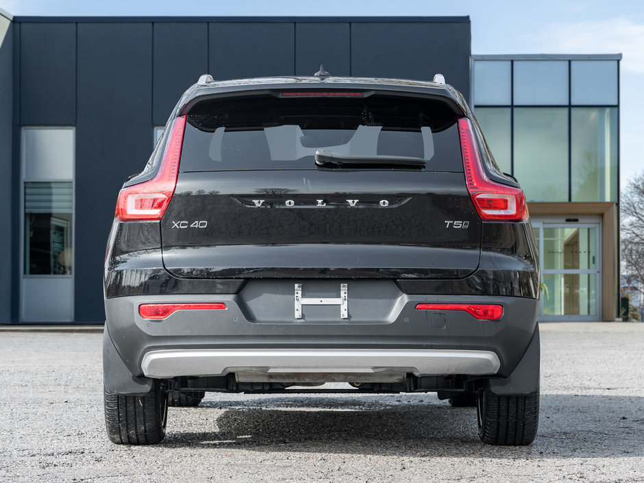 Volvo XC40 T5 AWD INSCRIPTION  OXIDE RED INTEIROR  CPO 2021-5