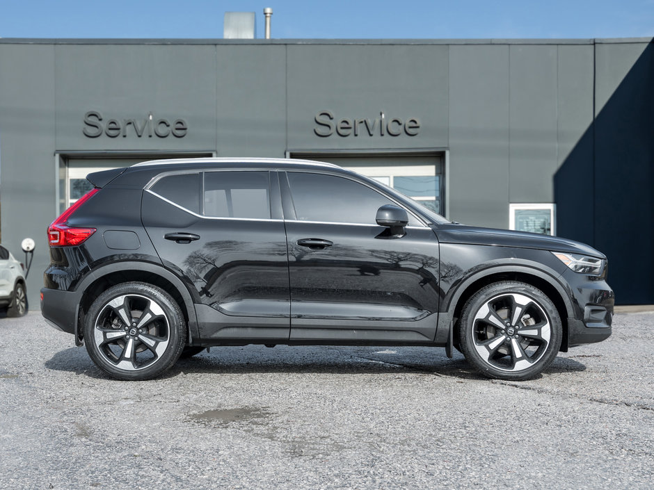 Volvo XC40 T5 AWD INSCRIPTION  OXIDE RED INTEIROR  CPO 2021-4